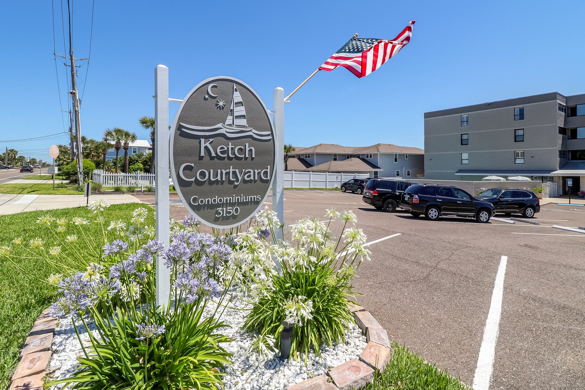 Ketch Courtyard
