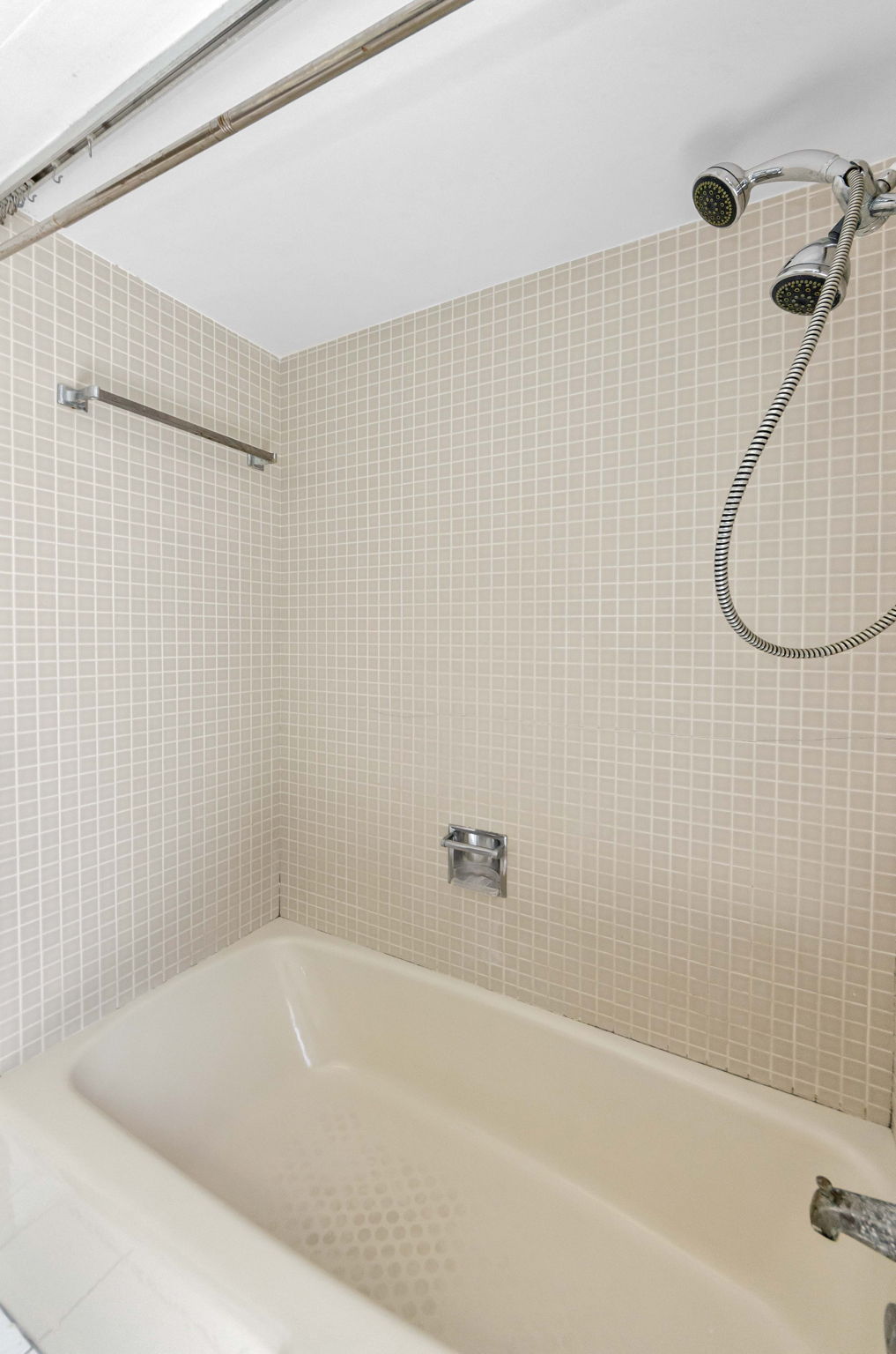 Bathroom 2b