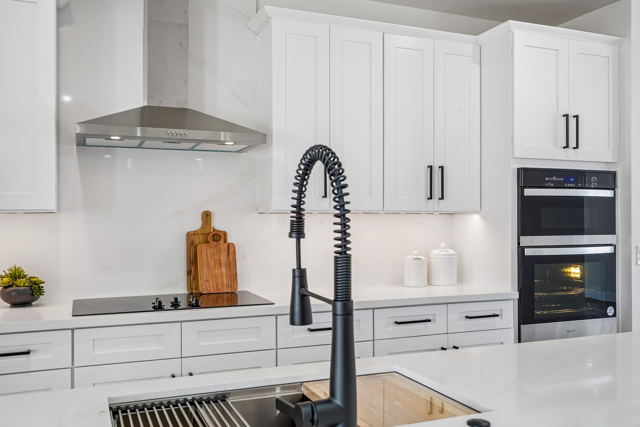 N 170th Dr-S2504-017.jpg