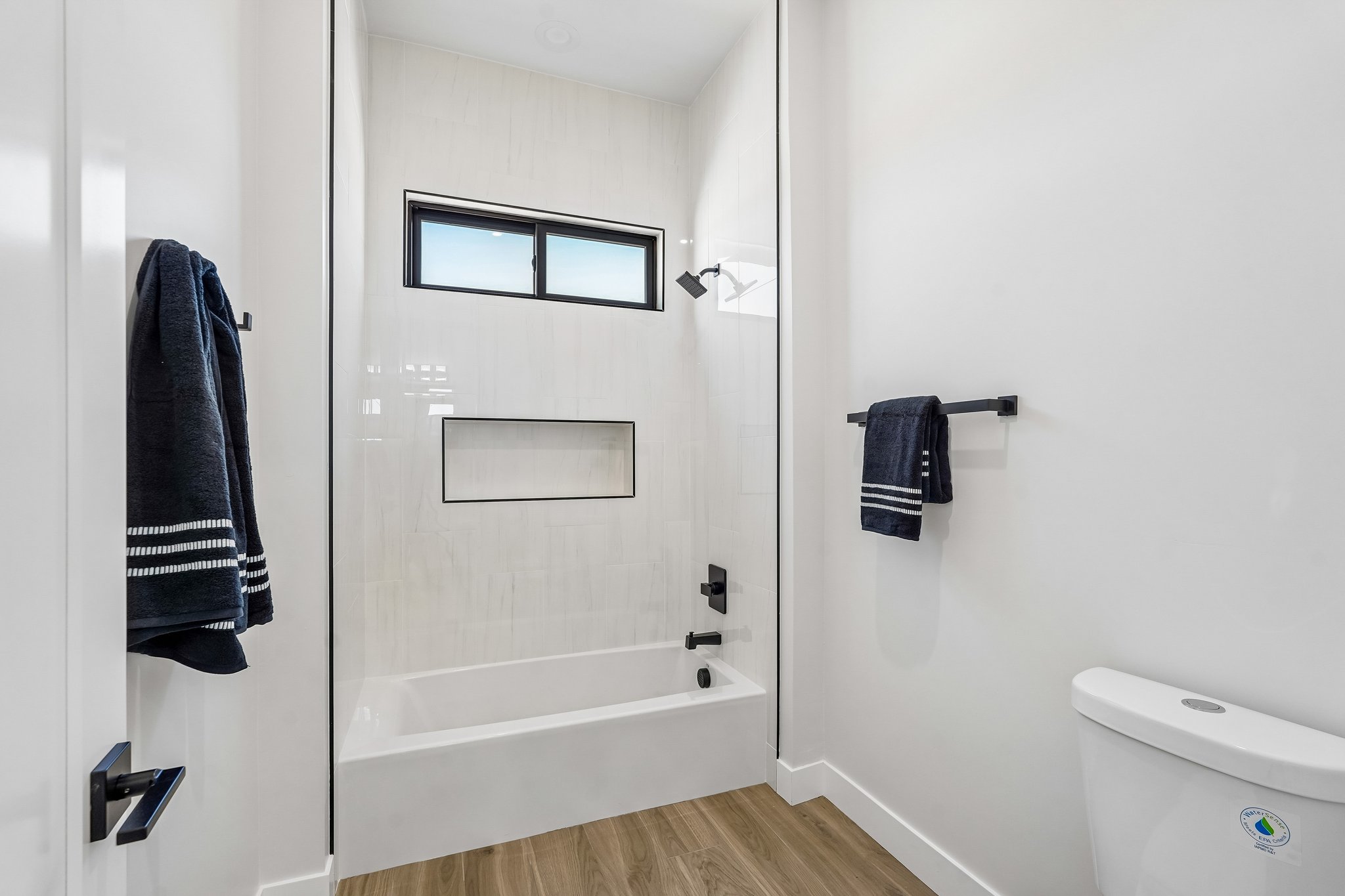 N 170th Dr-S2504-026.jpg