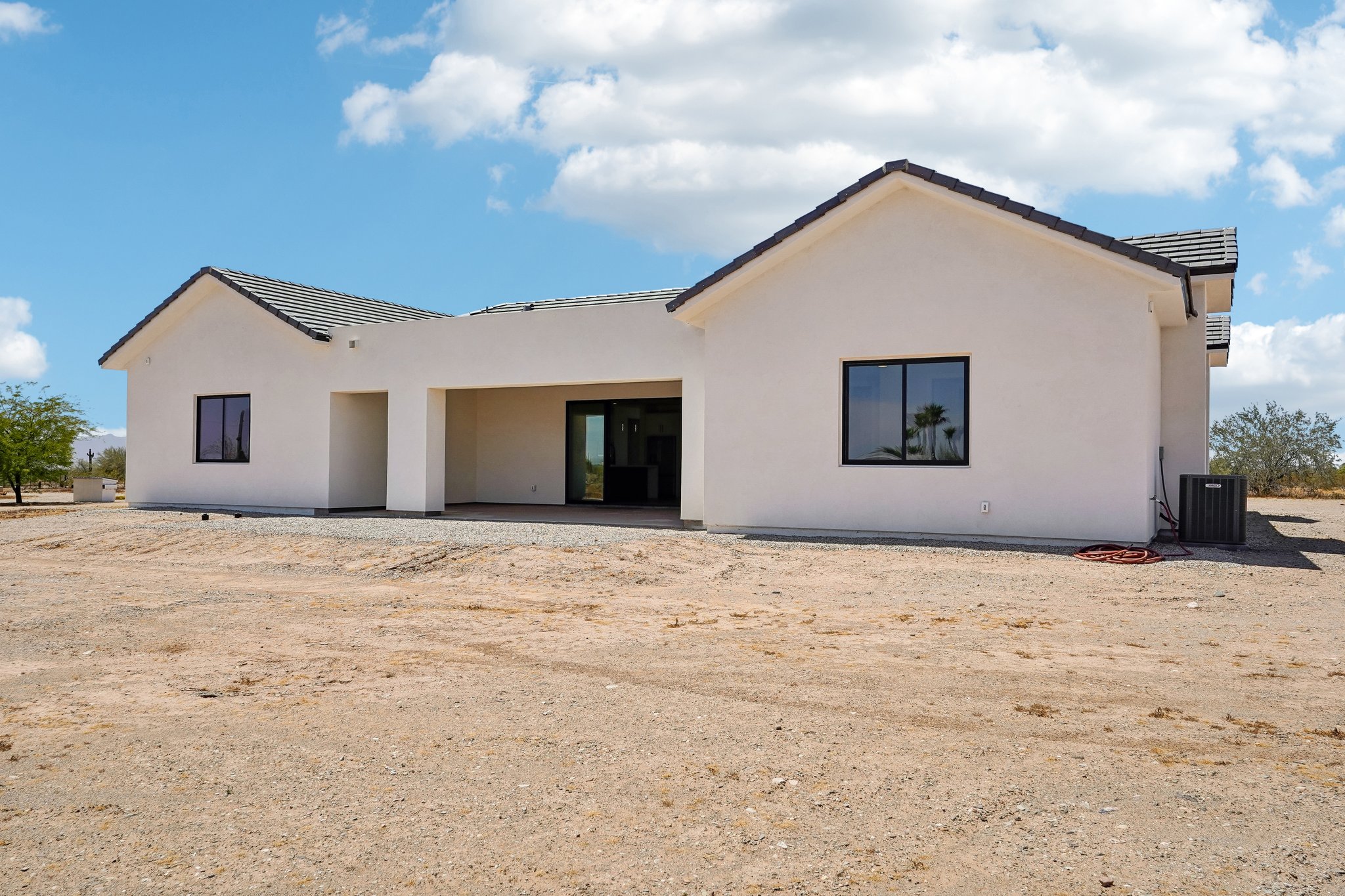 N 170th Dr-S2504-053.jpg