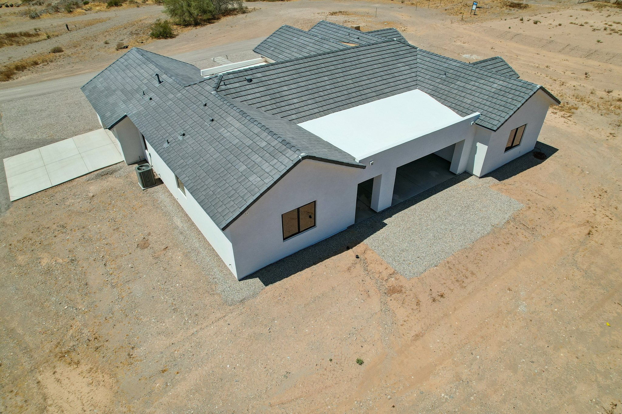 N 170th Dr-S2504-065.jpg