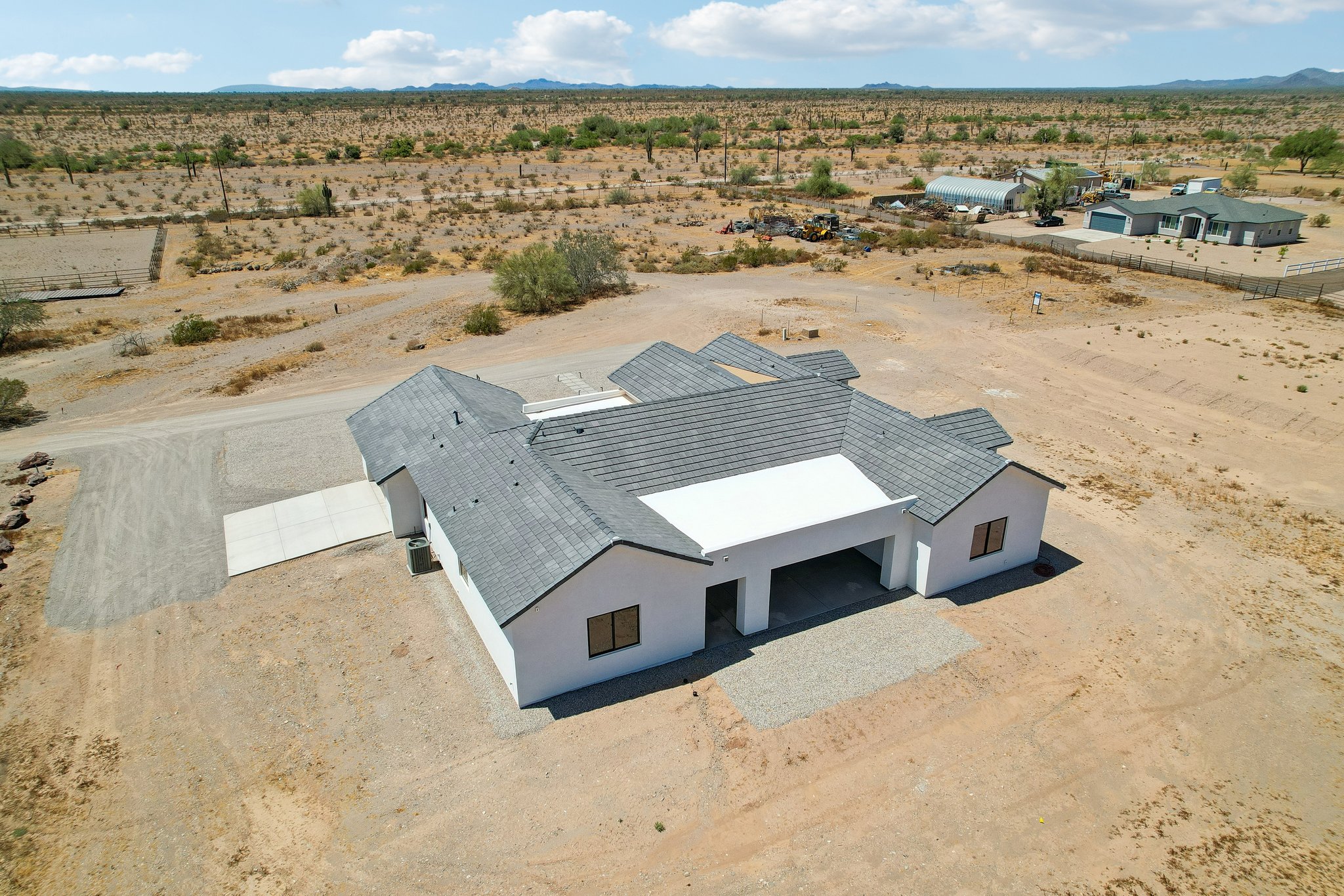 N 170th Dr-S2504-068.jpg