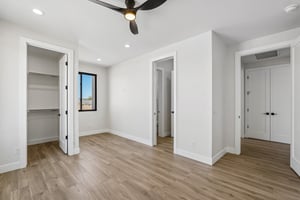 N 170th Dr-S2504-025.jpg