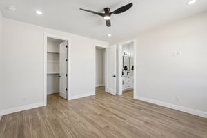 N 170th Dr-S2504-027.jpg