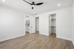 N 170th Dr-S2504-031.jpg