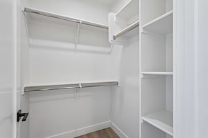 N 170th Dr-S2504-035.jpg