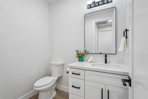 N 170th Dr-S2504-039.jpg