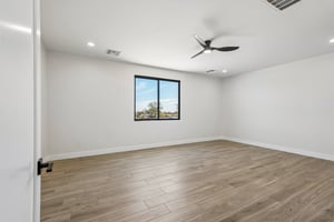 N 170th Dr-S2504-040.jpg