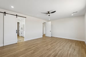 N 170th Dr-S2504-043.jpg