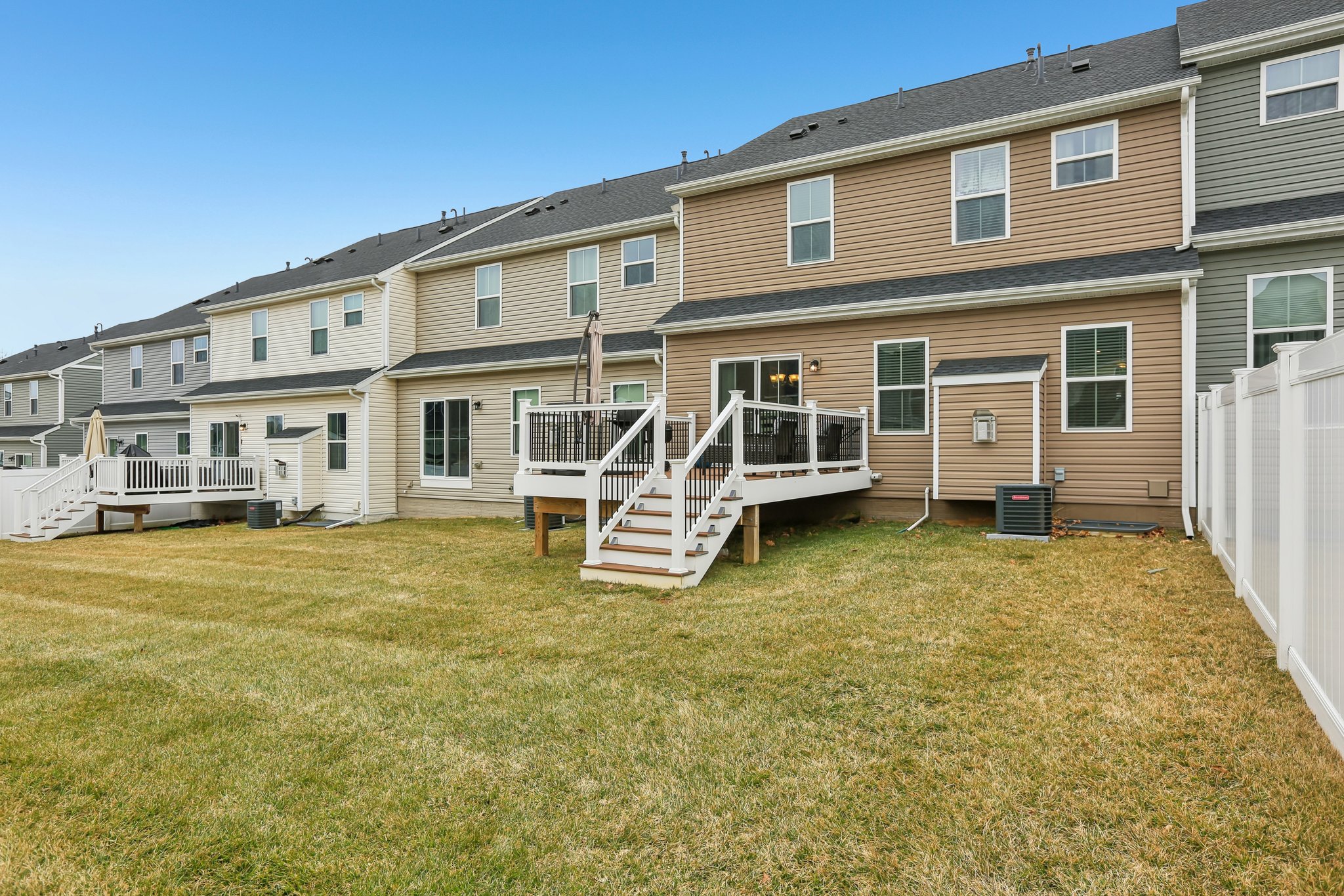 Strasbaugh Dr-S0303-036.jpg