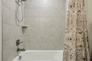 Strasbaugh Dr-S0303-028.jpg