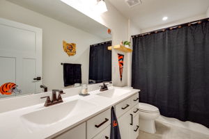  Photo 31
