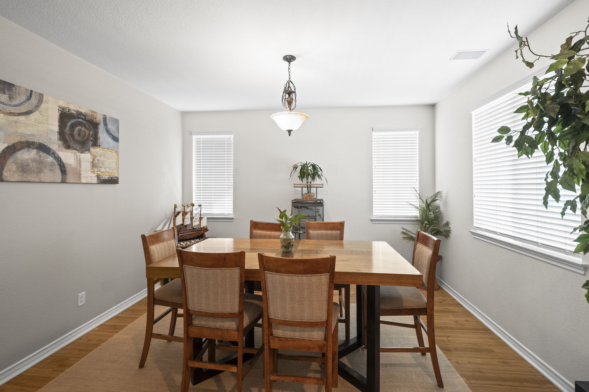 31534 Borega Rd, Murrieta, CA 92563  - Dining Area