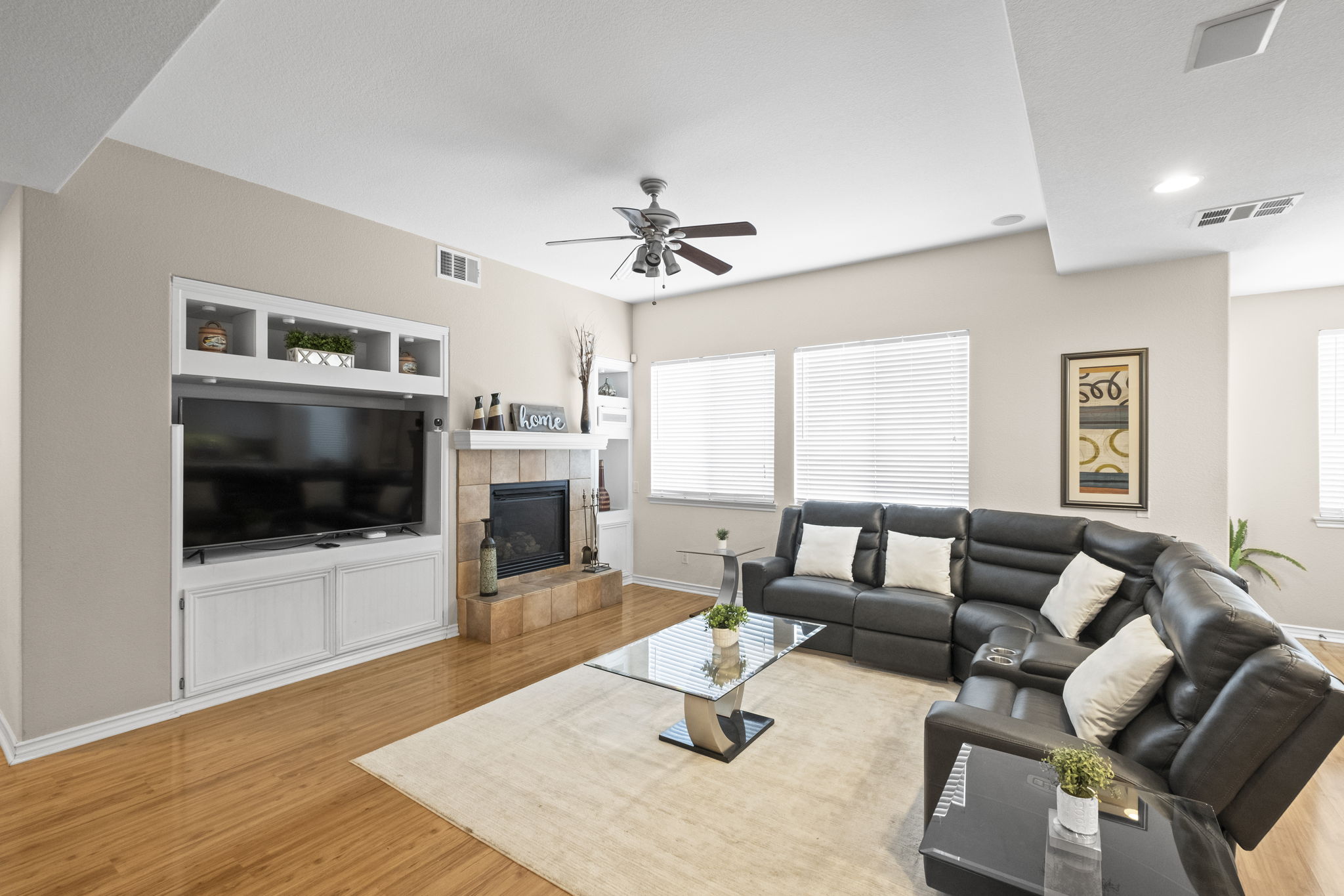 31534 Borega Rd, Murrieta, CA 92563 -Open‑concept kitchen and living room with connected layout