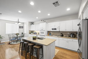 31534 Borega Rd, Murrieta, CA 92563 - Kitchen with Island and dining area