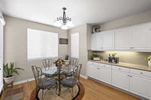 31534 Borega Rd, Murrieta, CA 92563 - Kitchen with Island and dining area