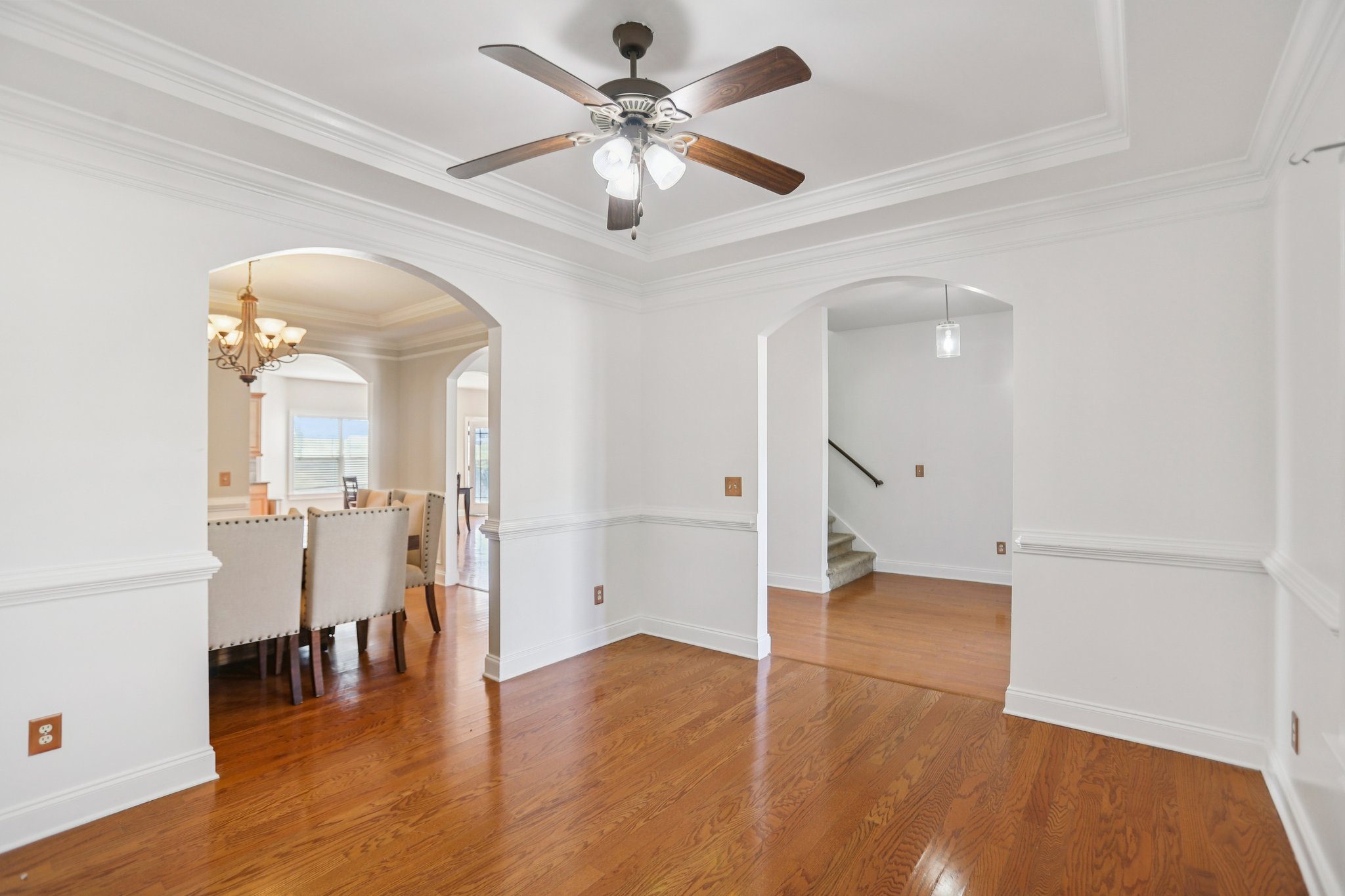 Alhambra Cir-S1311-010.jpg