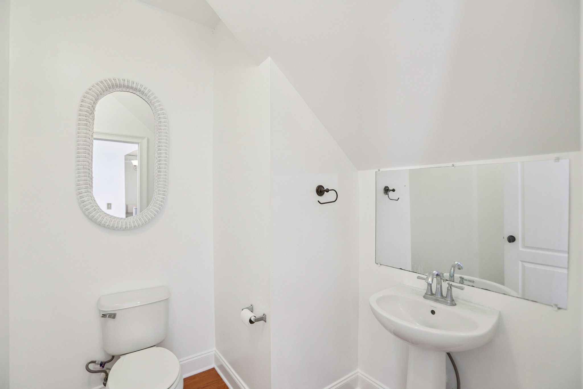 Alhambra Cir-S1311-028.jpg