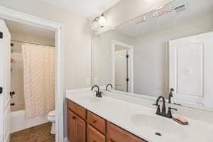 Alhambra Cir-S1311-024.jpg