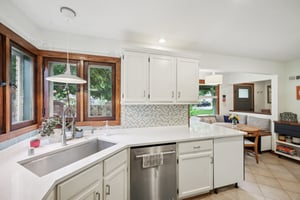N 82nd St-1906-016.jpg
