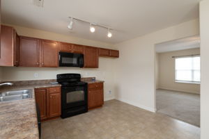 3155 Bushfield Dr-12