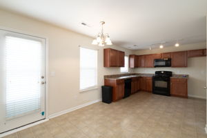 3155 Bushfield Dr-13