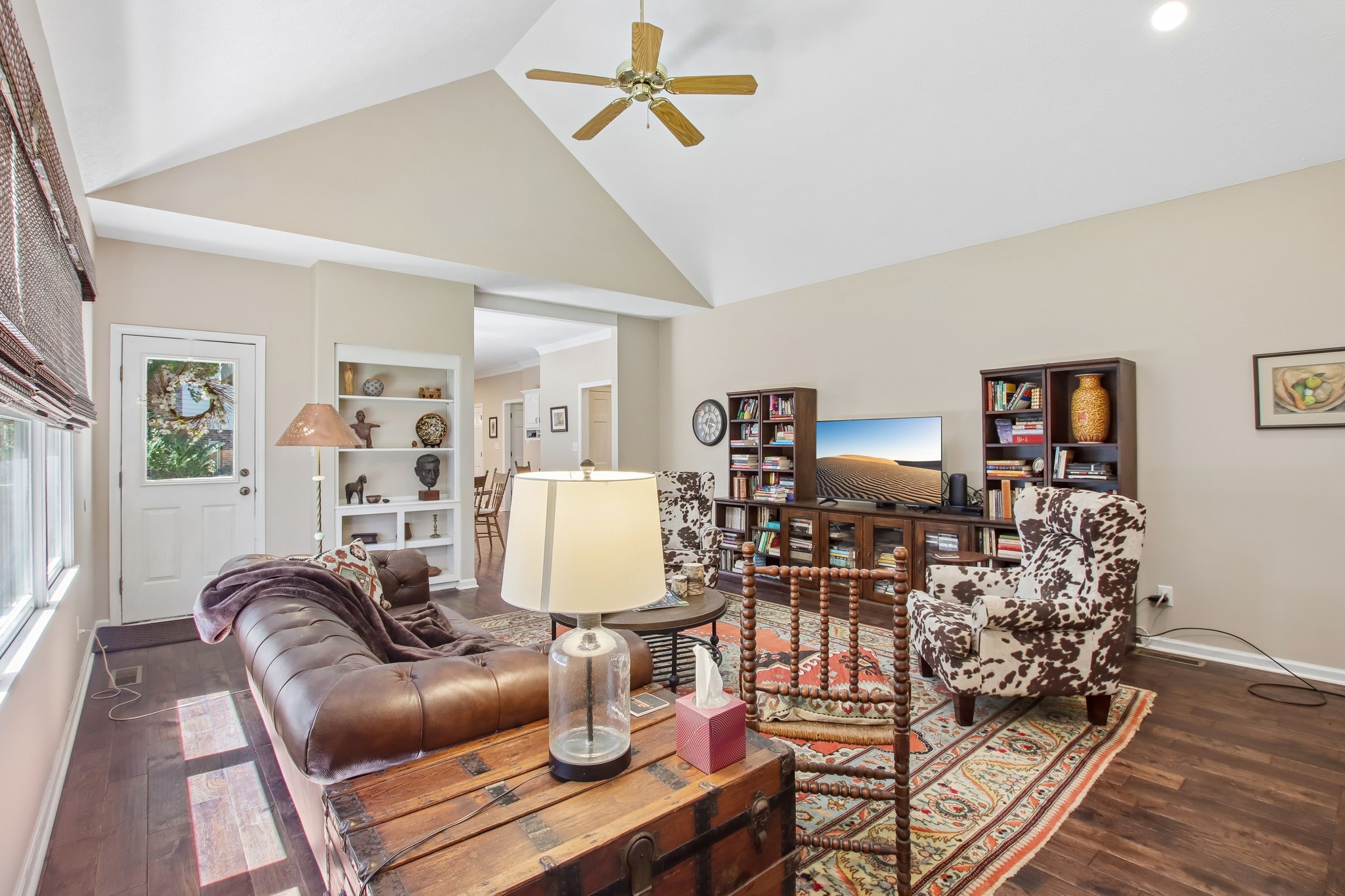 3155 Jason St-S2406-009.jpg