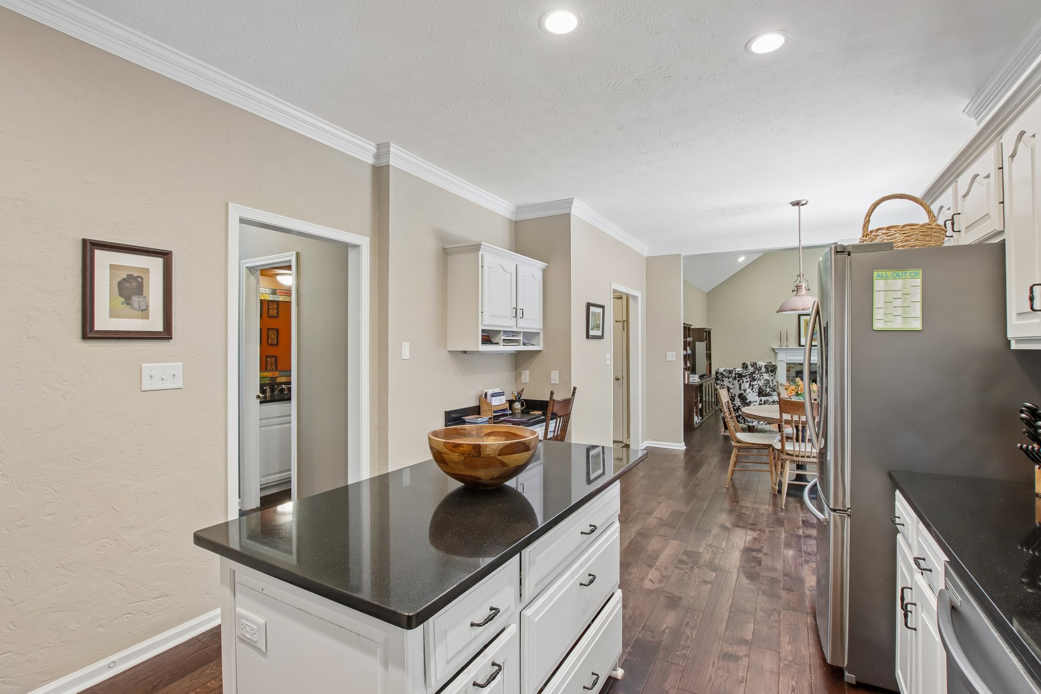 3155 Jason St-S2406-017.jpg