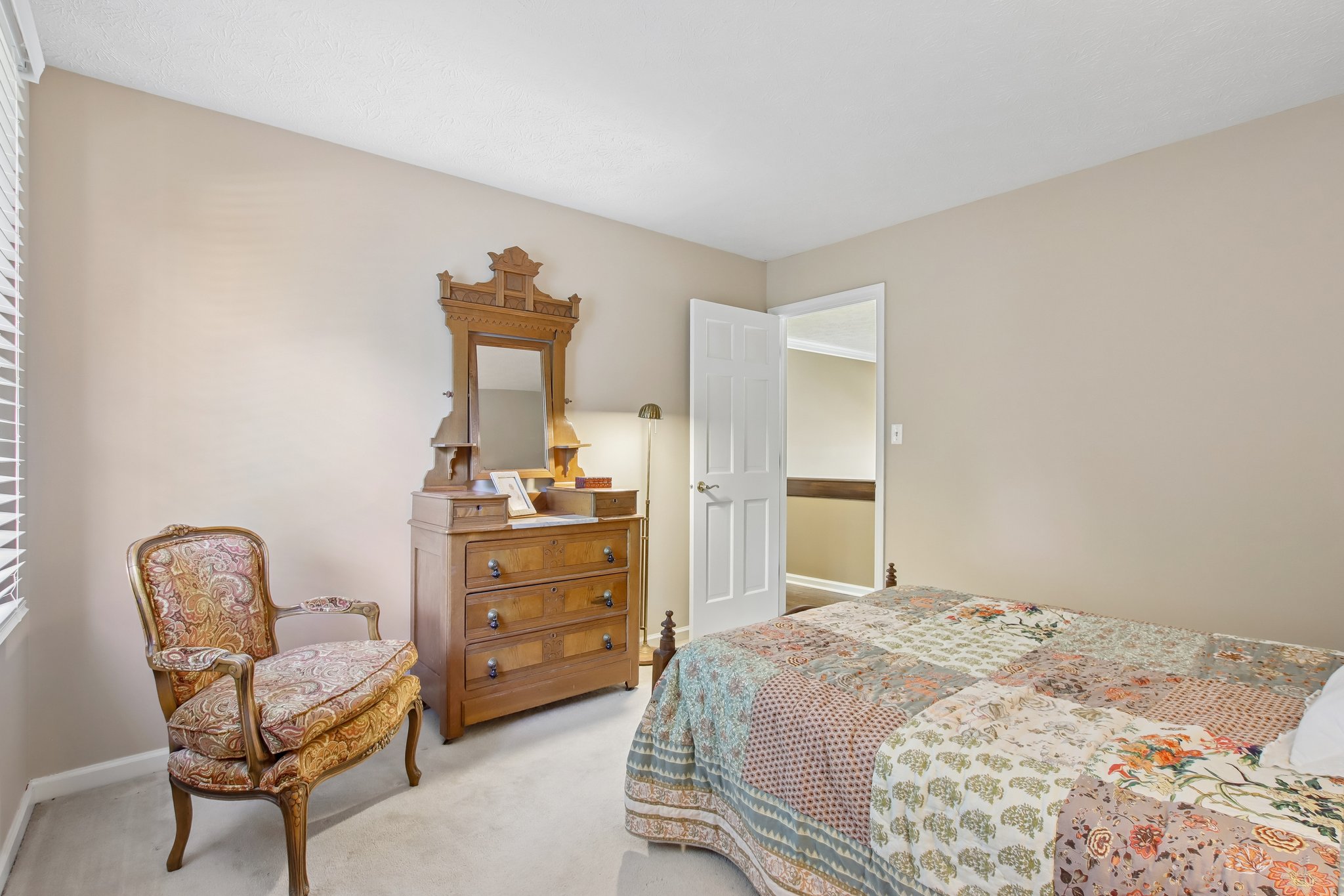 3155 Jason St-S2406-034.jpg