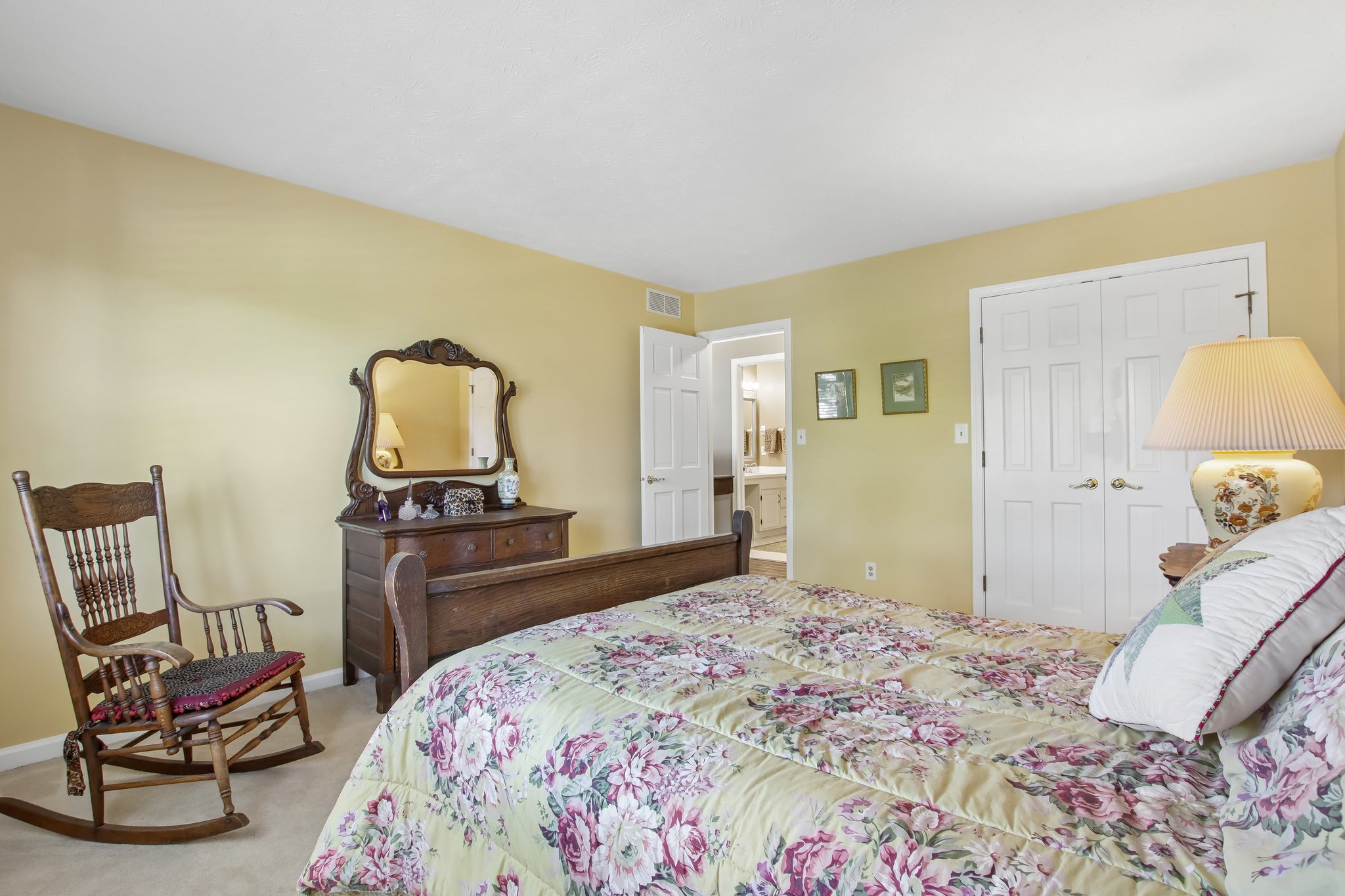 3155 Jason St-S2406-041.jpg