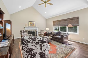 3155 Jason St-S2406-008.jpg