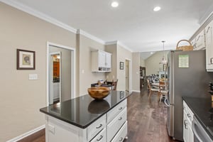 3155 Jason St-S2406-017.jpg