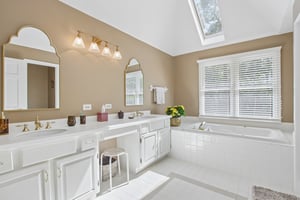3155 Jason St-S2406-029.jpg