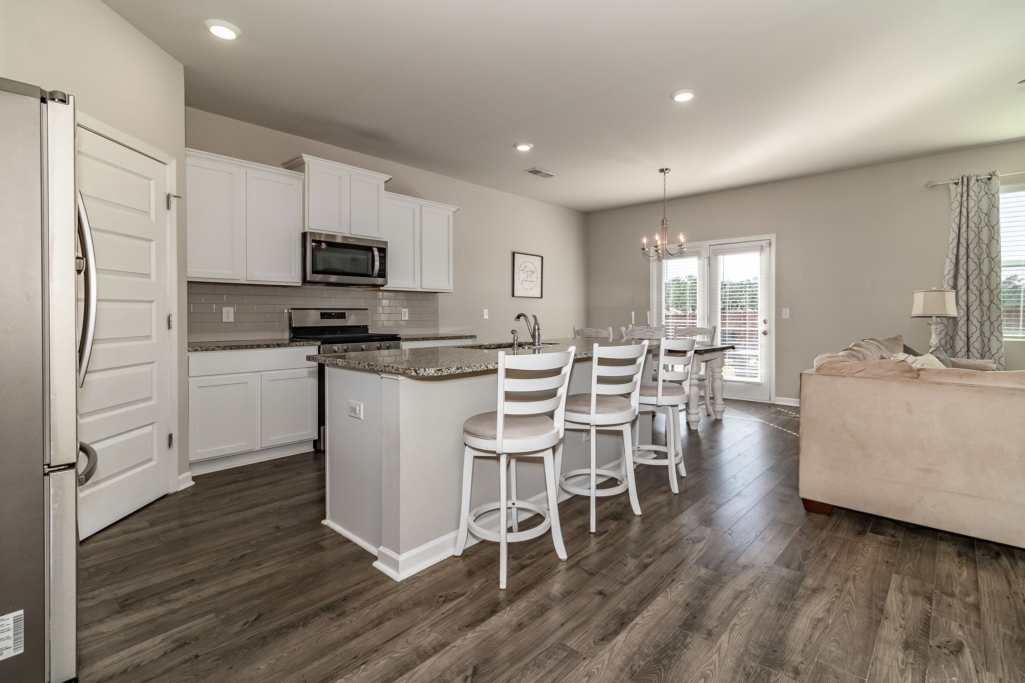 Kitchen/Breakfast Area
