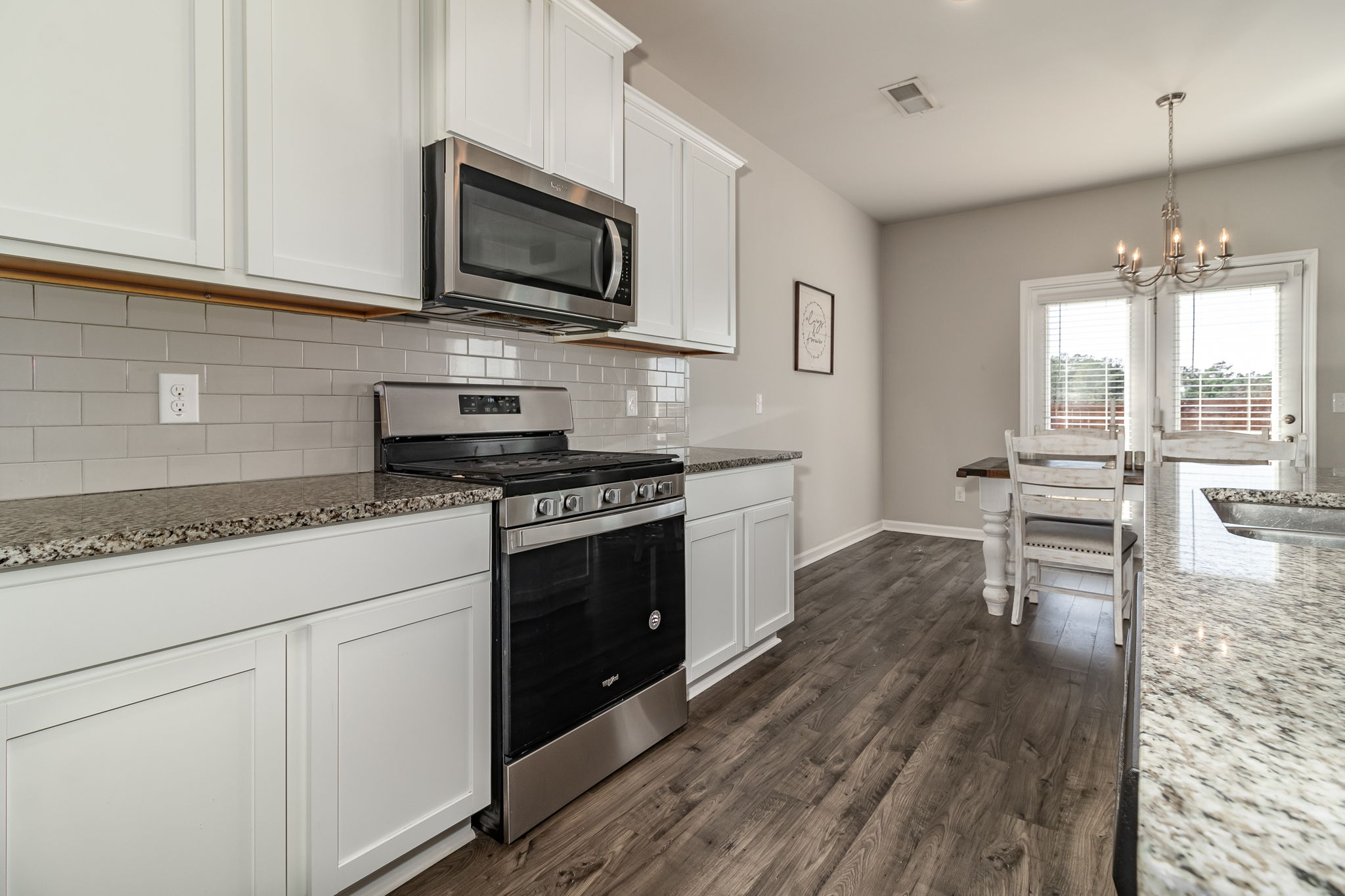 Kitchen/Breakfast Area