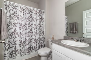 Full bath 1 (On Main)