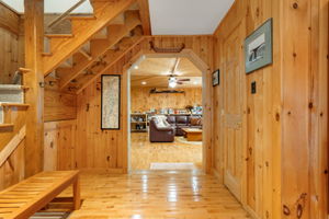  Photo 33