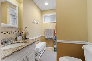  Photo 48