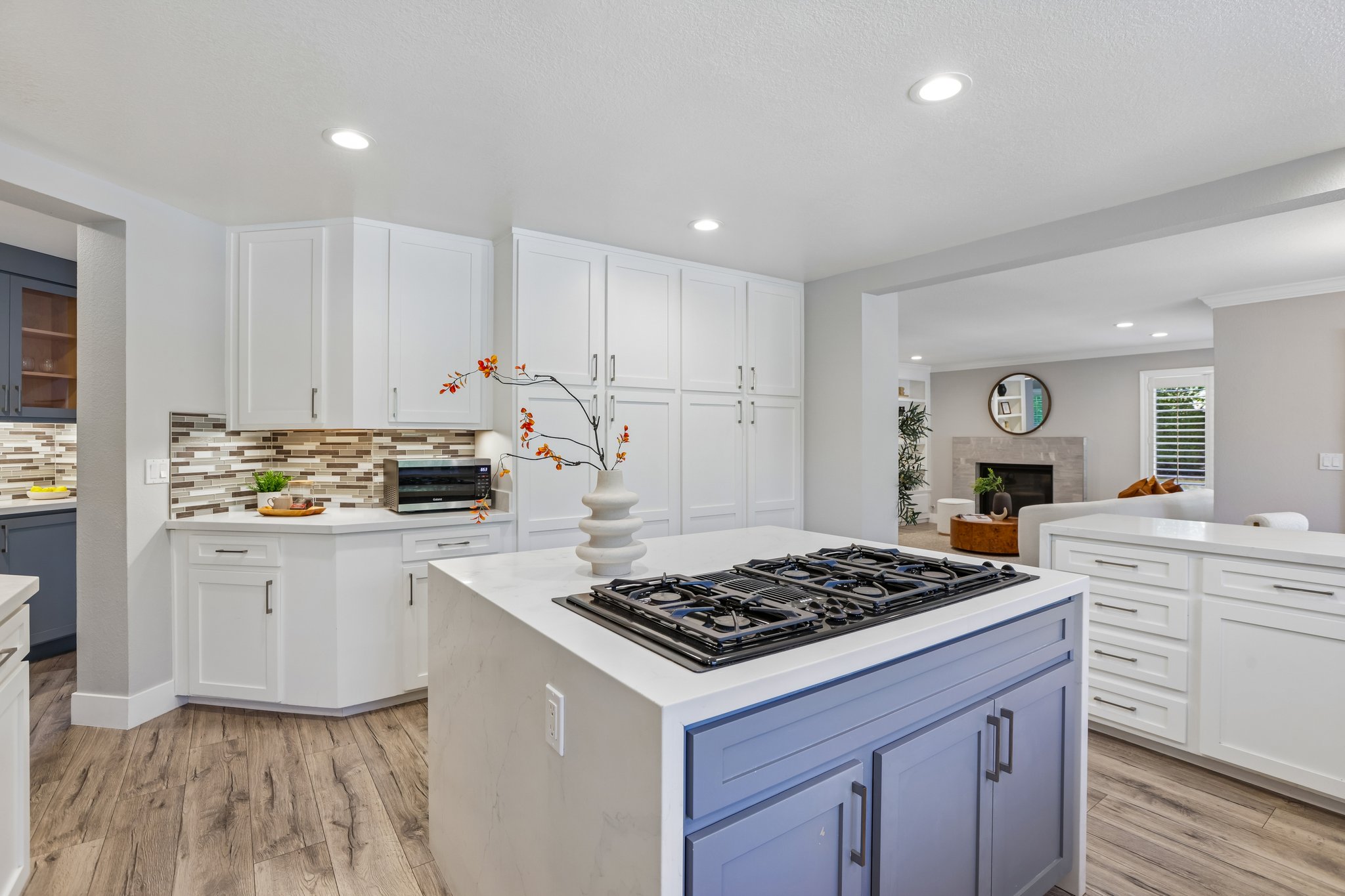 Live Oak Dr-S2507-020.jpg