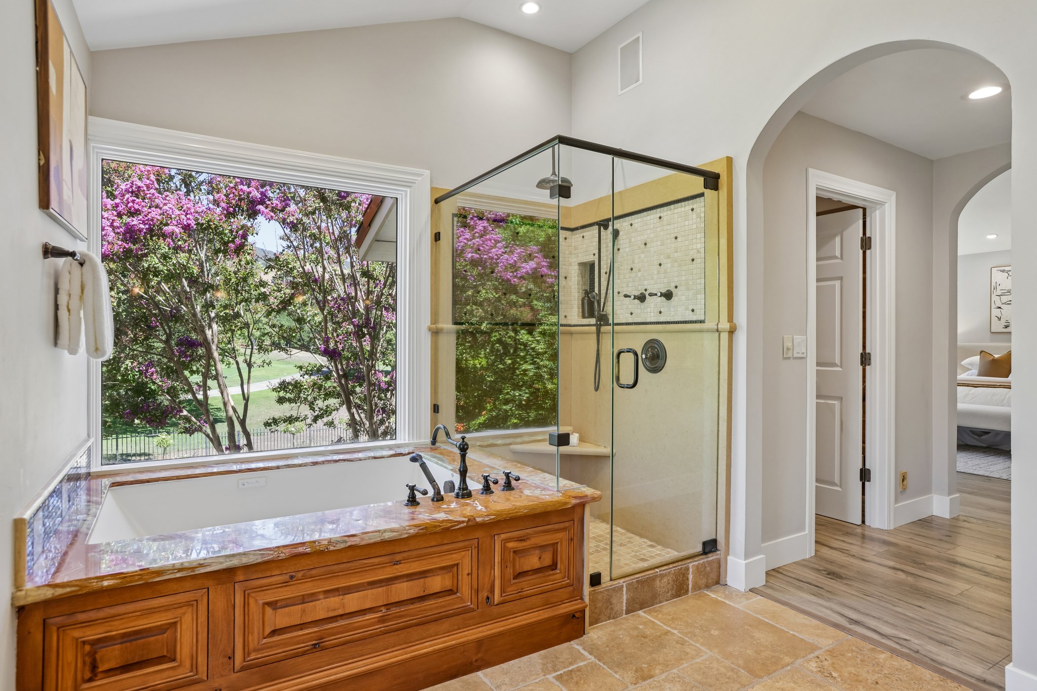 Live Oak Dr-S2507-030.jpg