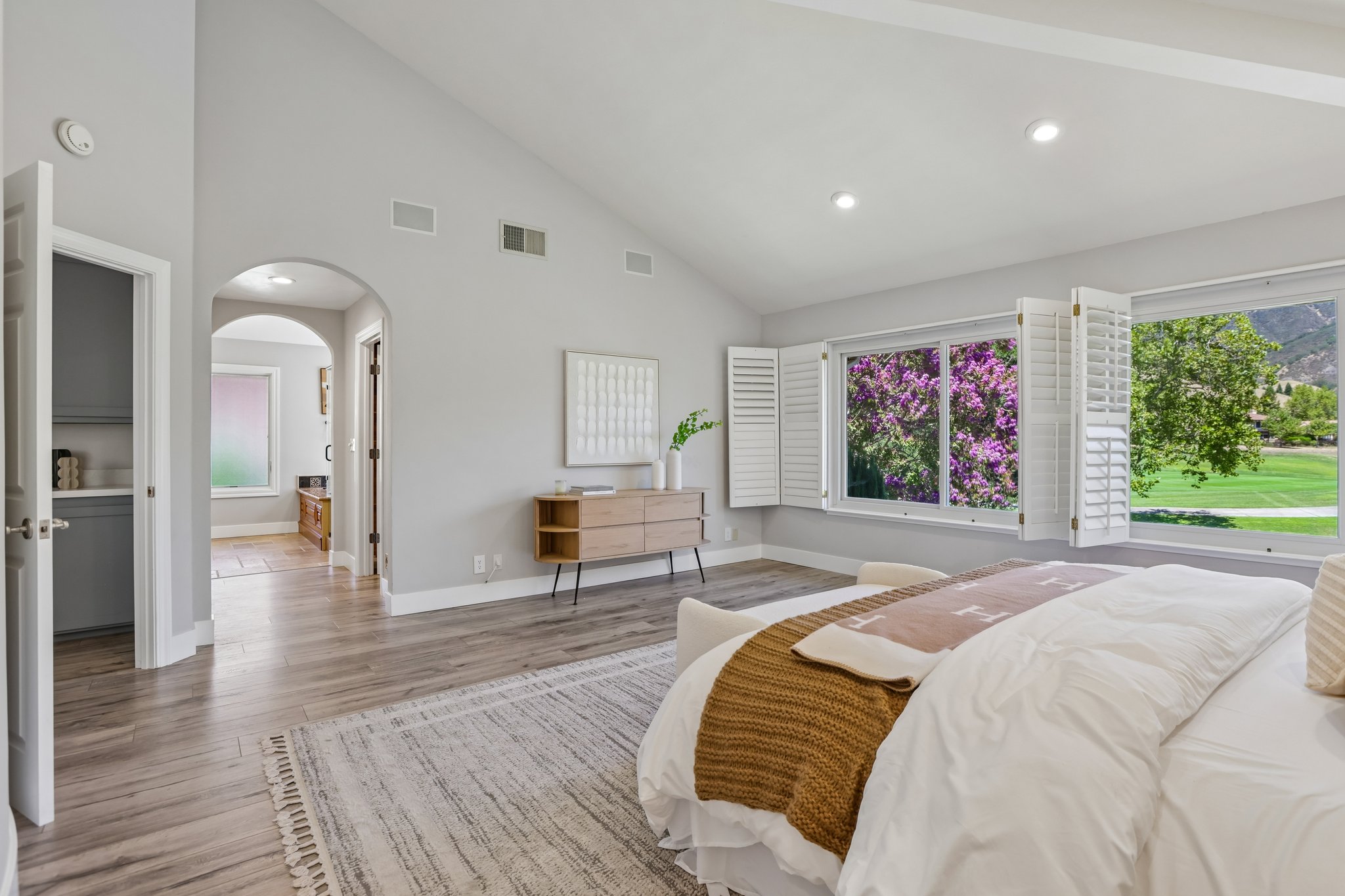 Live Oak Dr-S2507-036.jpg