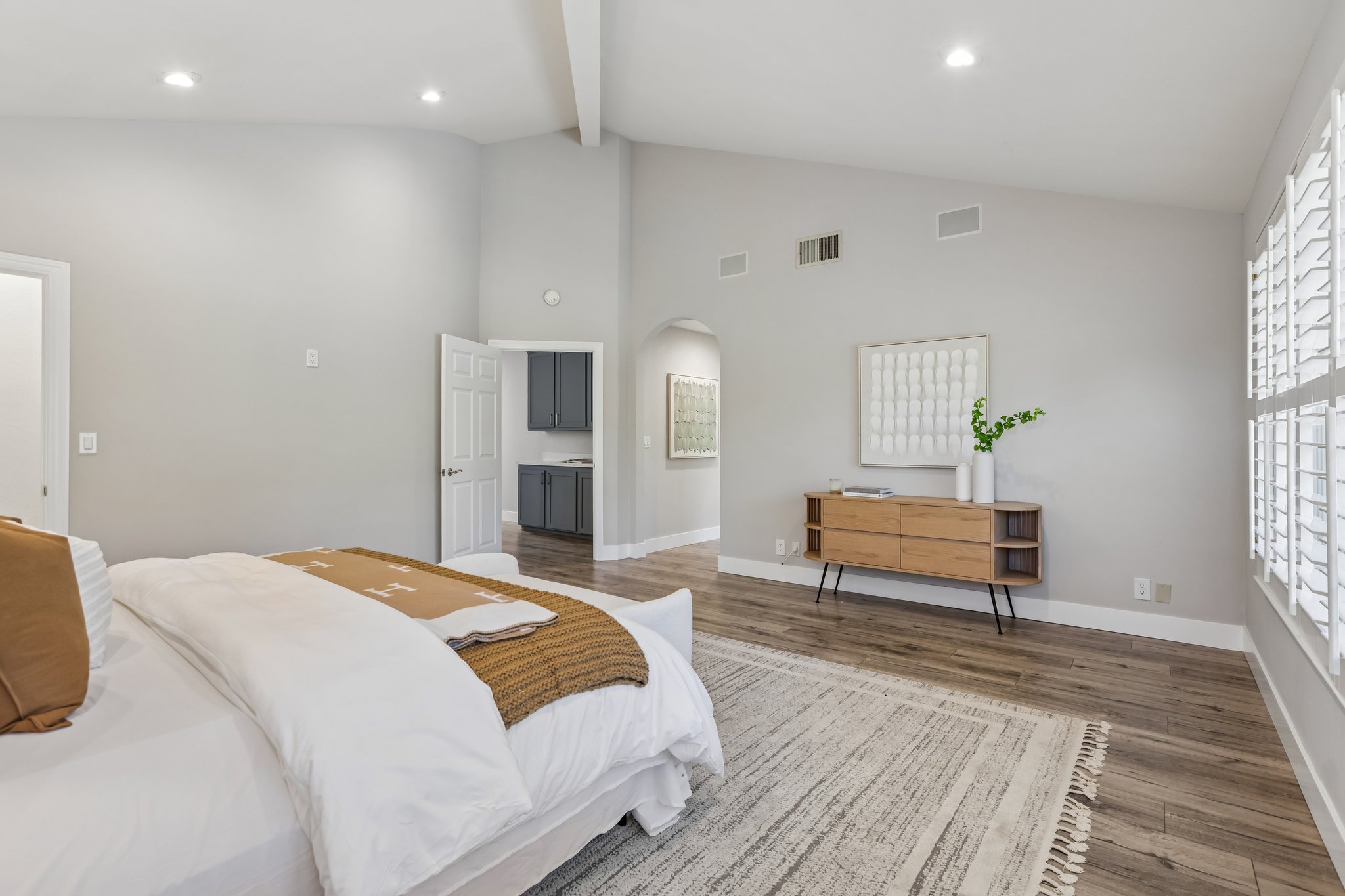 Live Oak Dr-S2507-038.jpg