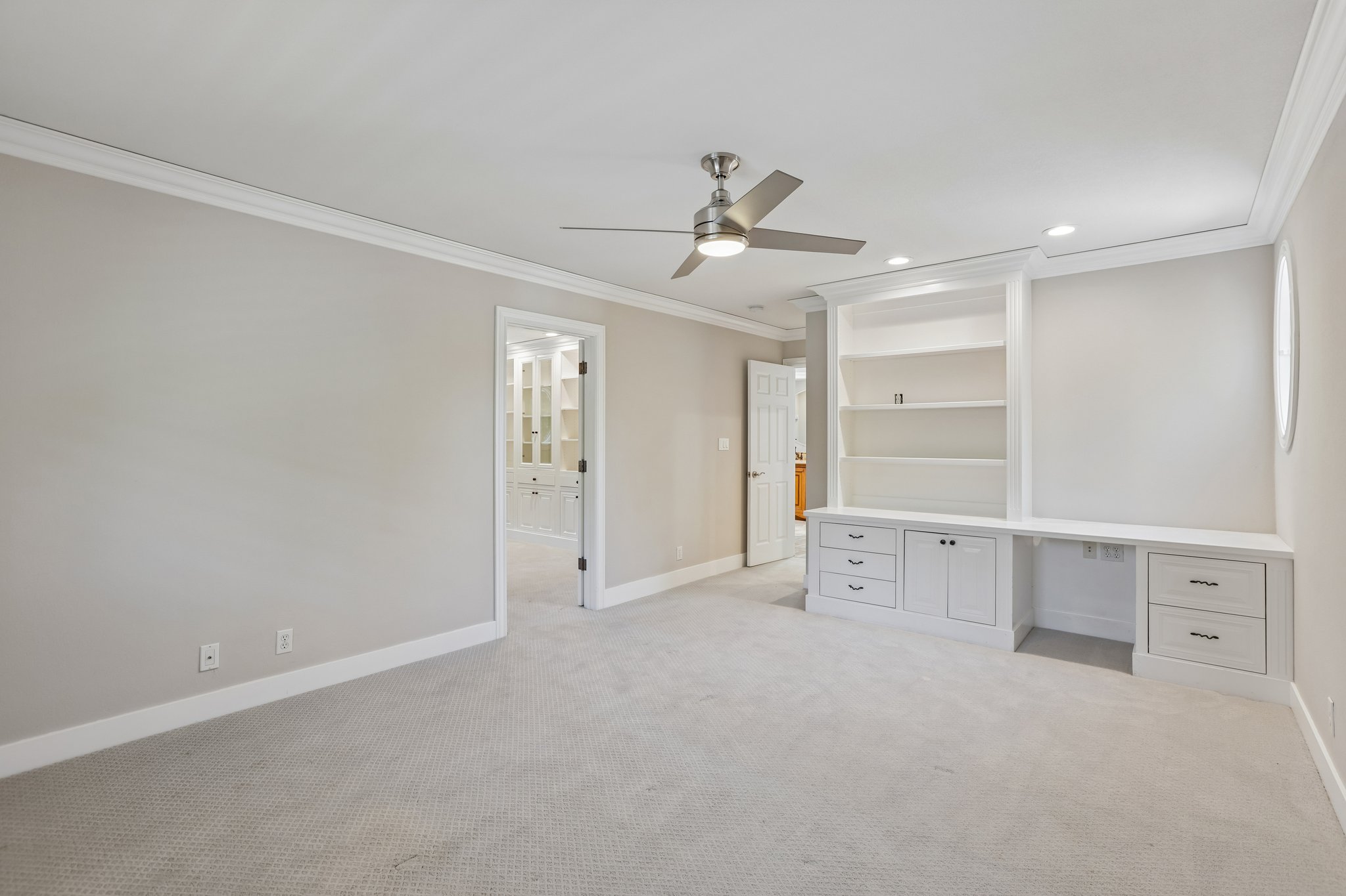 Live Oak Dr-S2507-050.jpg