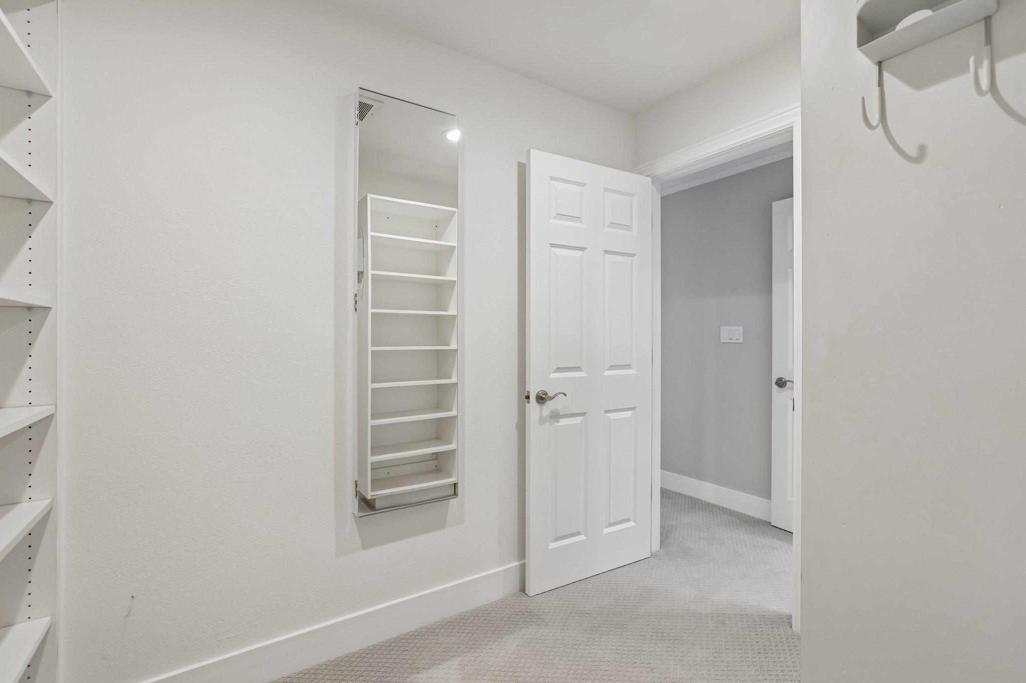 Live Oak Dr-S2507-053.jpg