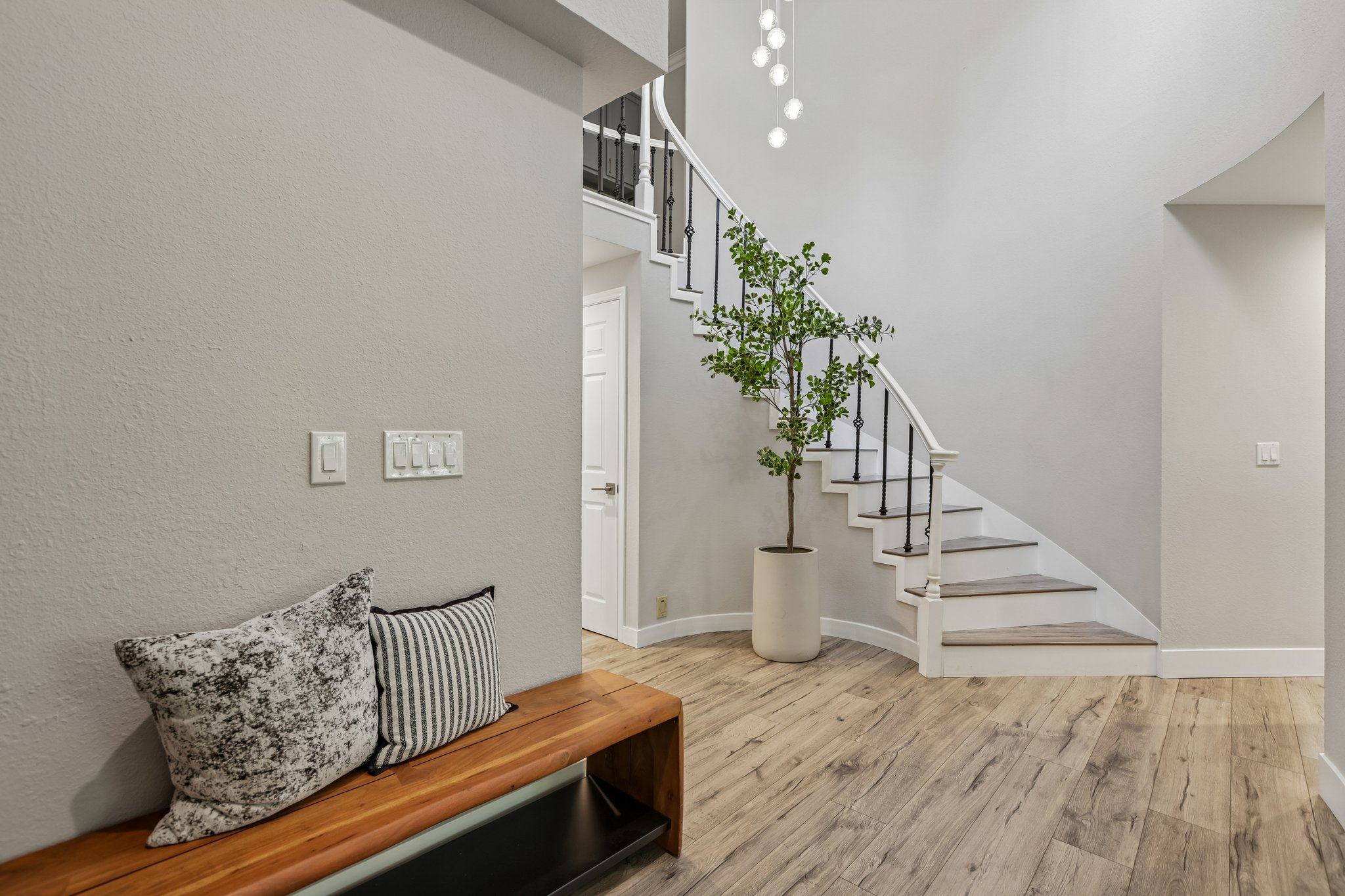 Live Oak Dr-S2507-058.jpg
