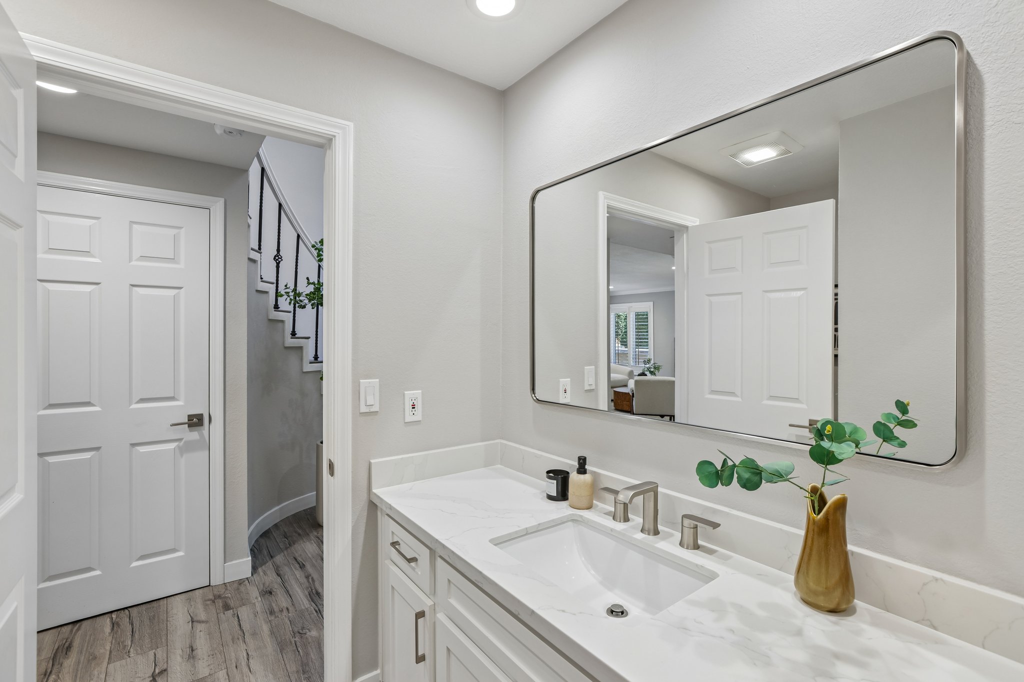 Live Oak Dr-S2507-064.jpg