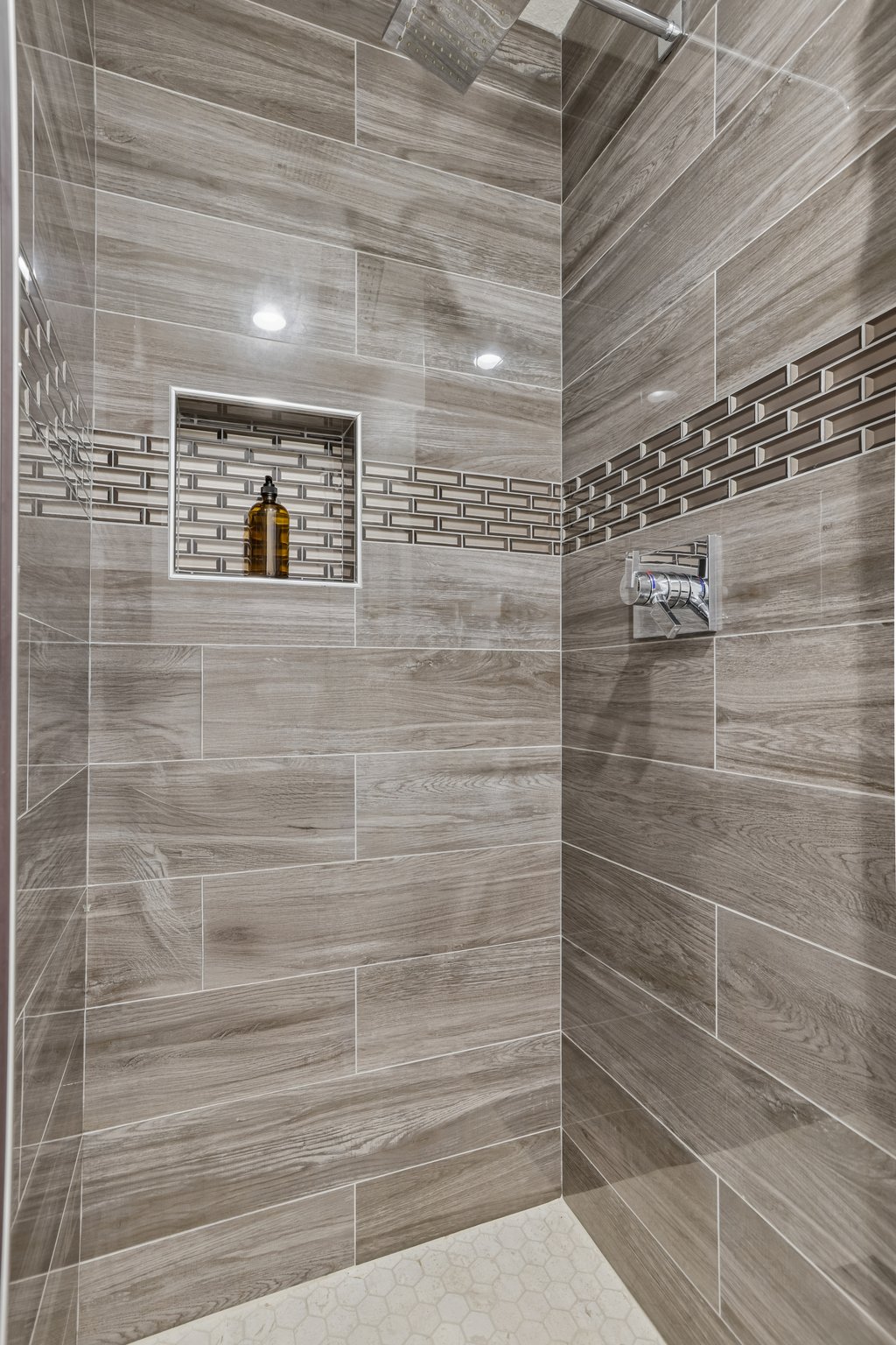 Live Oak Dr-S2507-066.jpg