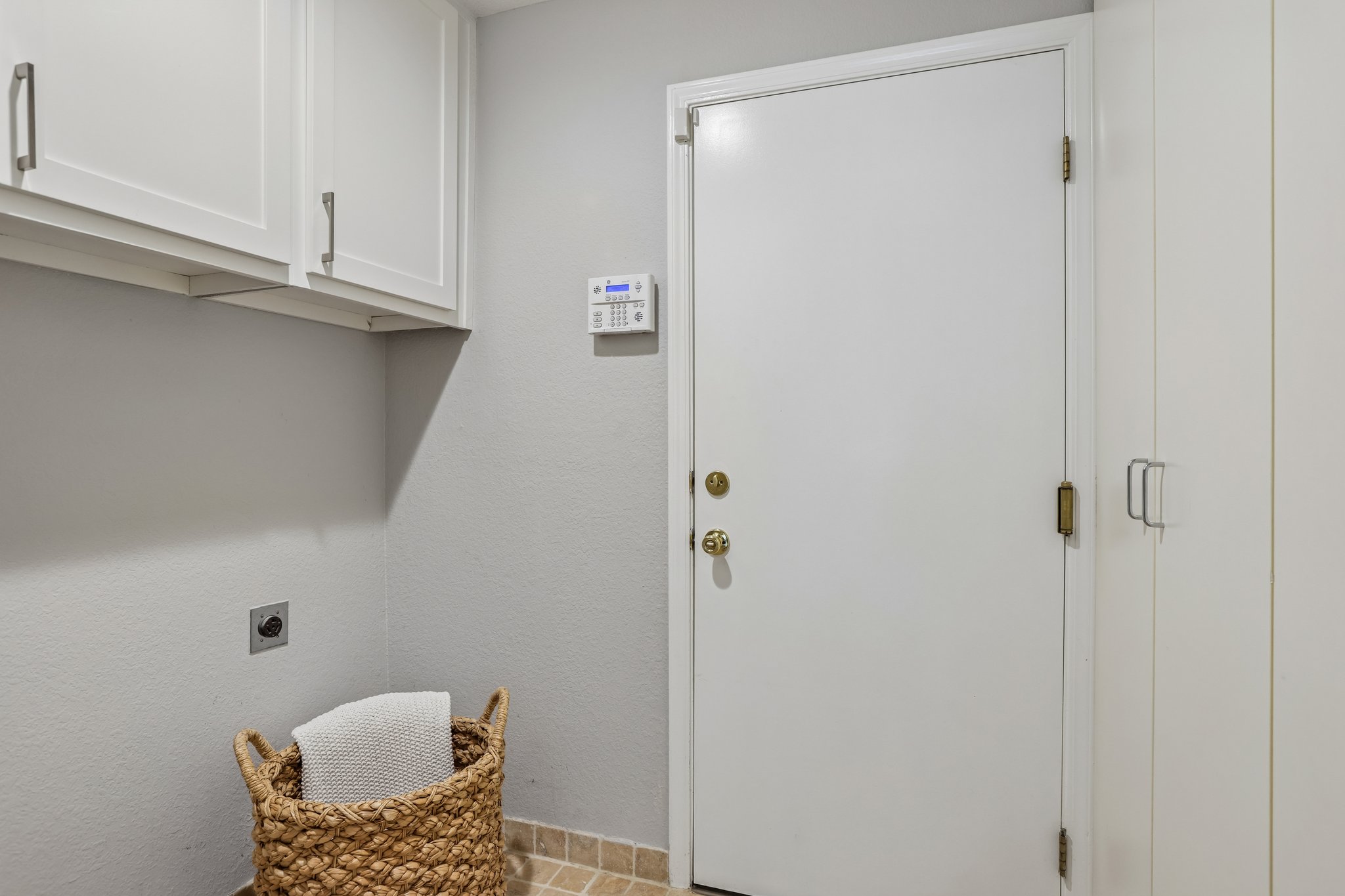 Live Oak Dr-S2507-067.jpg