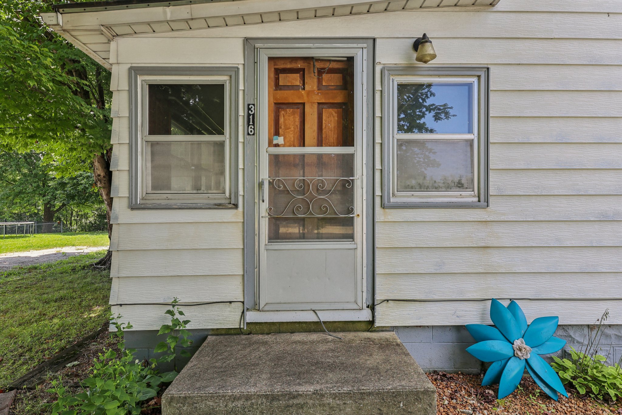 316 Mill Ln-S2607-006.jpg
